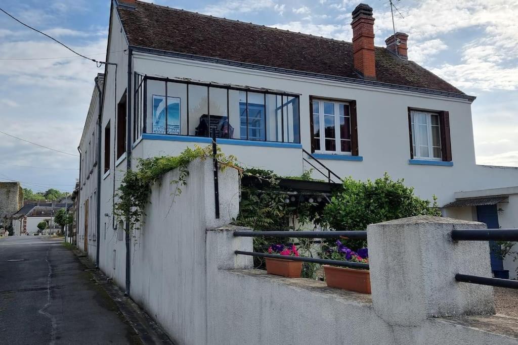 Les Noyers Monestois Entre Cher Et Canal De Berry Mennetou-sur-Cher Екстериор снимка